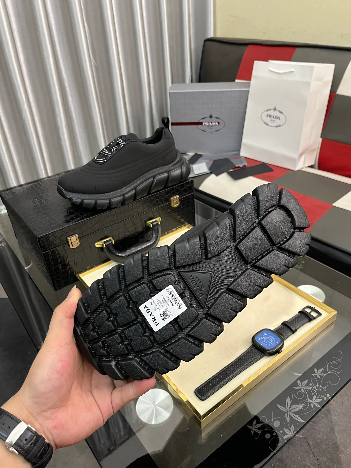 Men's shoes 💰560⌚️⌚️【PRADA】Prada - high-end quality original order 🔍🔍🔍 casual sports shoes - Upper: imported 🔝 Napa calfskin, pebbled calfskin, branded epoxy hollow mesh canvas, shoe body sewn with branded metal fasteners - Lining: water-dyed cowhide - Outsole: ultra-light TPU foam rubber; two-color molded outsole -Ultra-high quality control, fine workmanship, highlighting (high-end, nobility, class) -Size: 38-445️⃣colors available